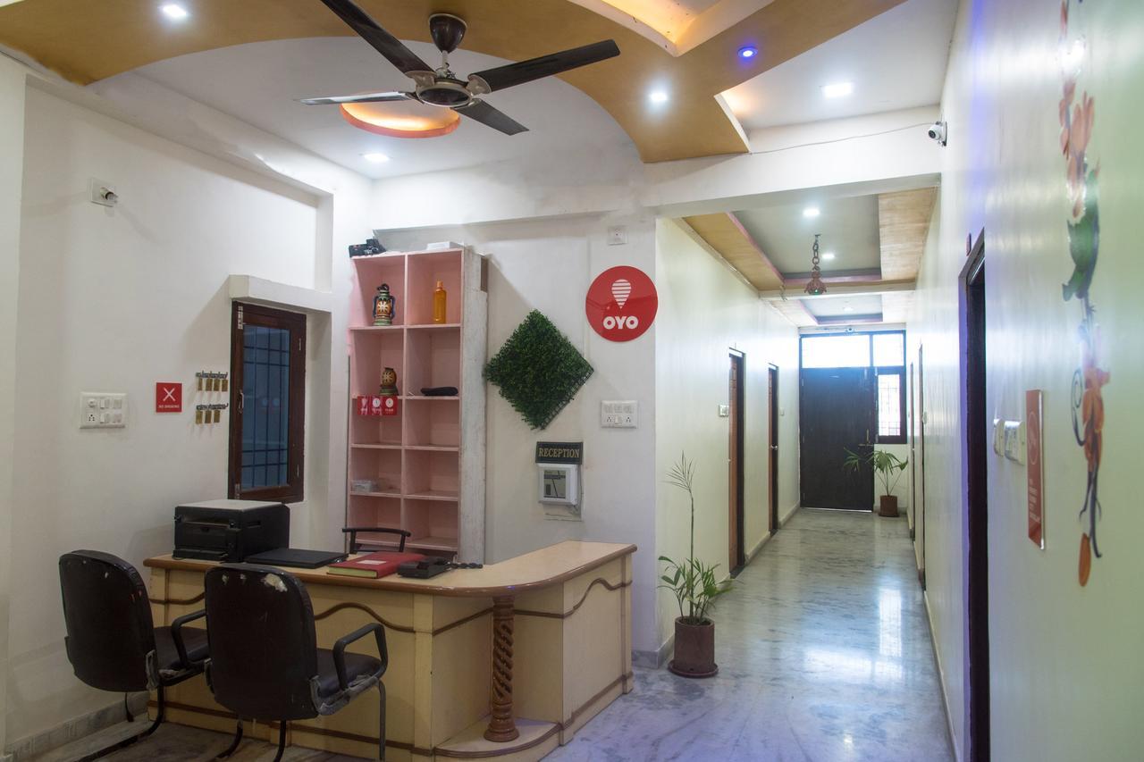 Oyo 11743 Hotel Shree Krishna Udaipur Exterior foto